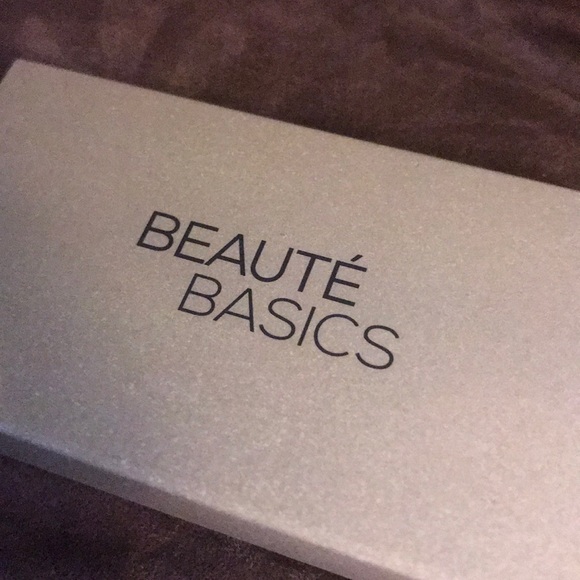 ❤️ 3F10❤️  NEW Beaute Essentials bronzer - Picture 2 of 3